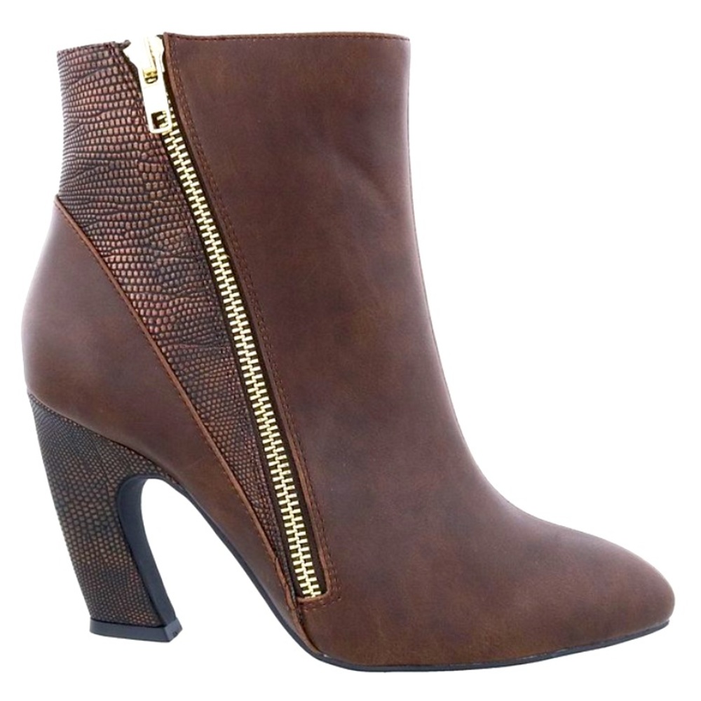 Side-Zip Ankle Boots! Brown! NWT! Size 10W!